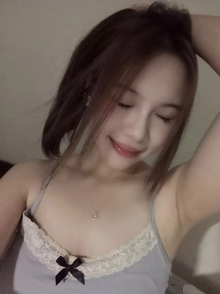 Bộ truyện mới nhất về tình yêu vớ với những chú "cậu nhỏ" to của cặp đôi vùng Đông Bắc. Đối thoại bằng phương ngữ Đông Bắc rất thú vị và hấp dẫn.